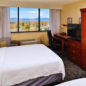 Queen Room Two Queen Beds